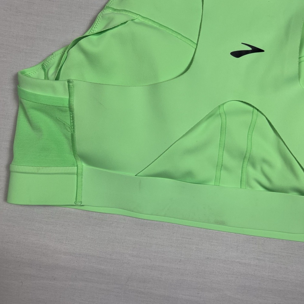 Brooks Women's Drive 3 Pocket Run Bra Size 40 C/D Bright Green Athletic Sports - Picture 11 of 13